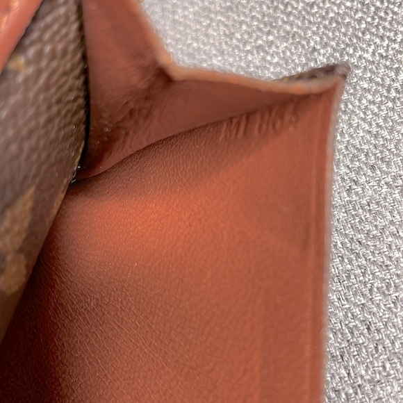 Rare & Discontinued! Louis Vuitton Poche Escapade Monogram Travel Organizer - Picture 13 of 16